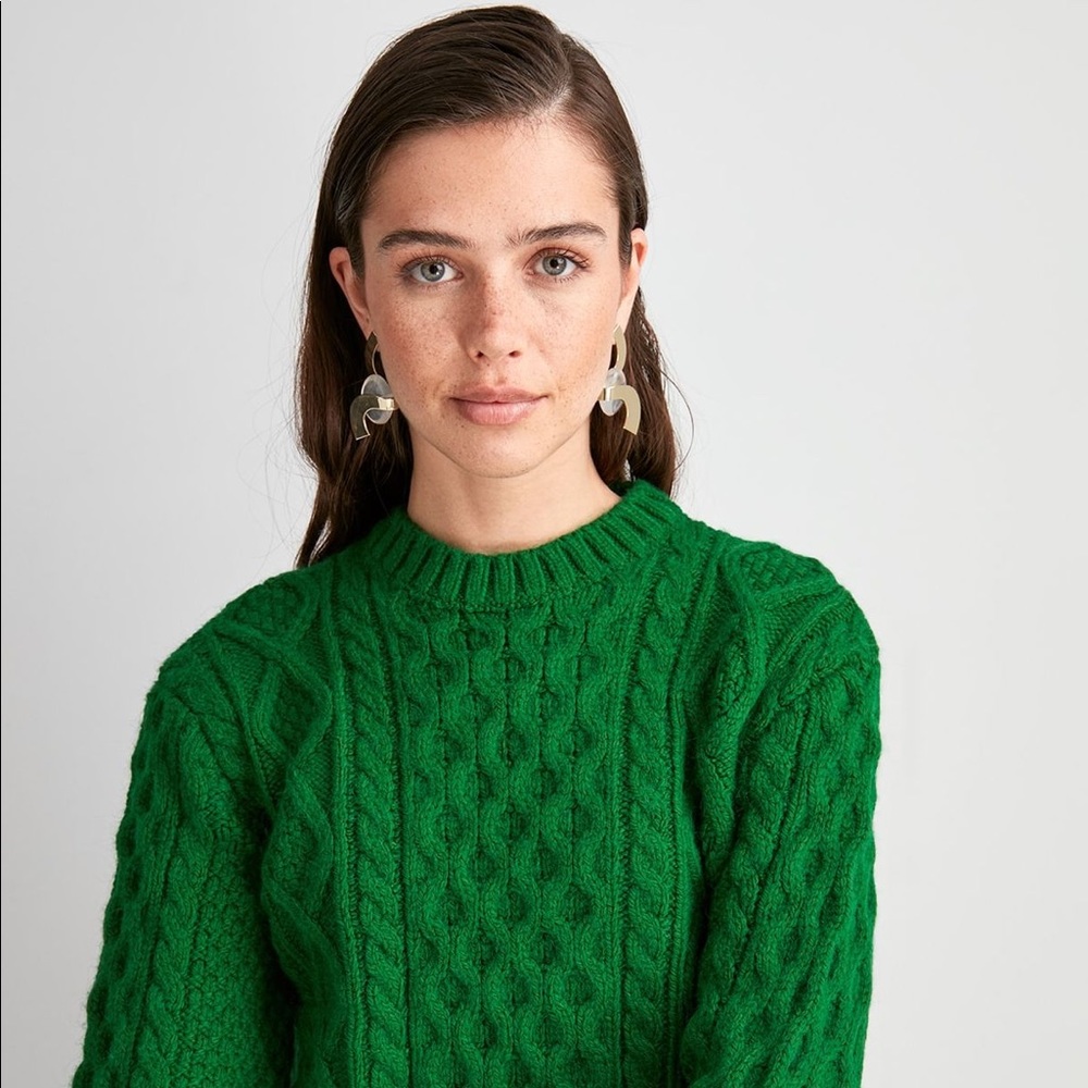 ▪️SOLD▪️St. John’s Bay Green Sweater